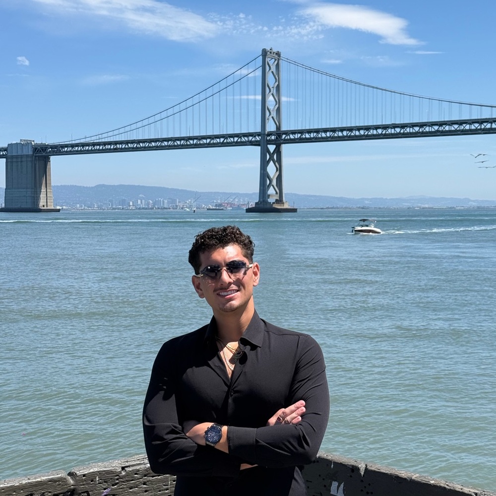 Meet your Posher, Lucien